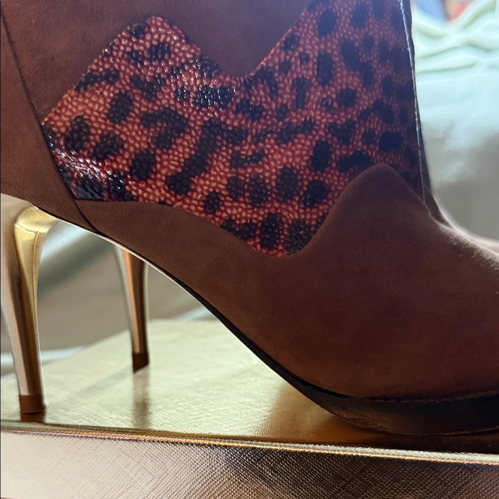 Atalanta Weller: Tan Suede Ankle Boots with Patterned Shaft